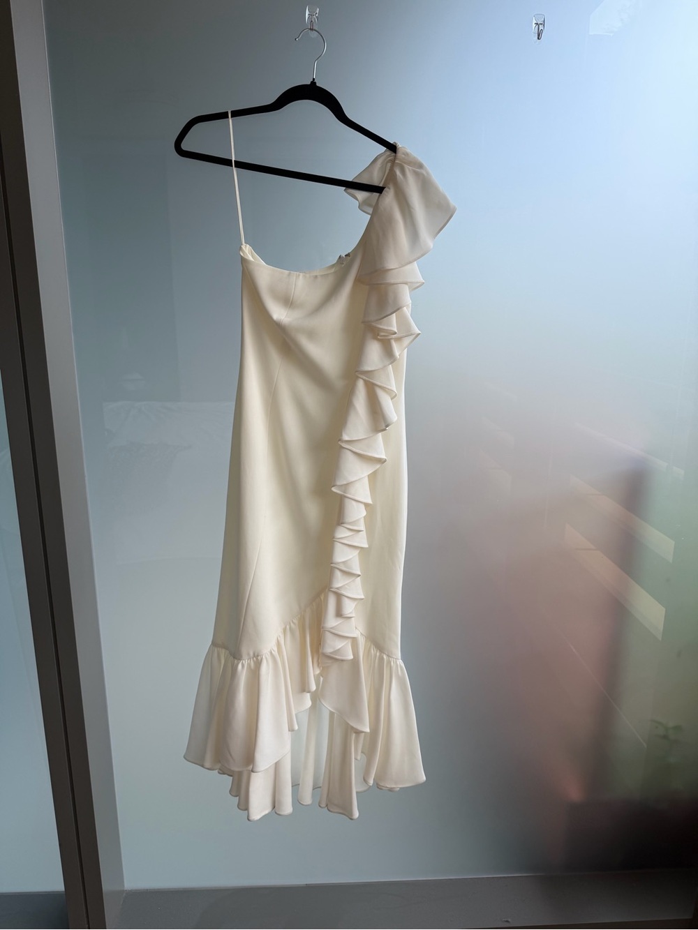 Cinq a Sept White Ruffle Midi Dress - Picture 2 of 7